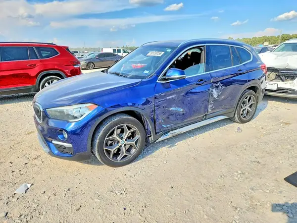 WBXHU7C39J5L05719 — 2018 BMW X1, Передняя часть (Front End), фото до ремонта