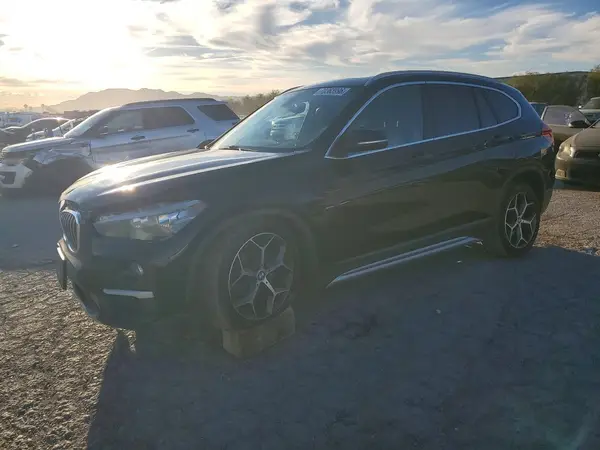 WBXHU7C36J5L06827 — 2018 BMW X1, Передняя часть (Front End), фото до ремонта