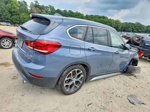 WBXJG9C01L5R77755 — 2020 BMW X1, фото 3 с аукциона Copart, Повреждения со всех сторон