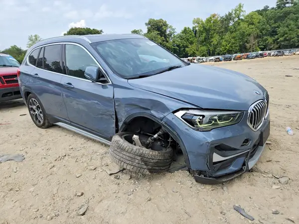 WBXJG9C01L5R77755 — 2020 BMW X1, фото 4 с аукциона Copart, Повреждения со всех сторон
