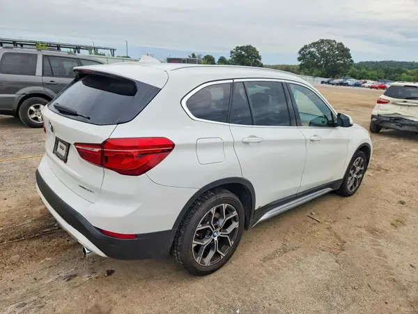 WBXJG9C0XL5P54811 — 2020 BMW X1, фото 3 с аукциона Copart 13.10.2026, Повреждения снизу