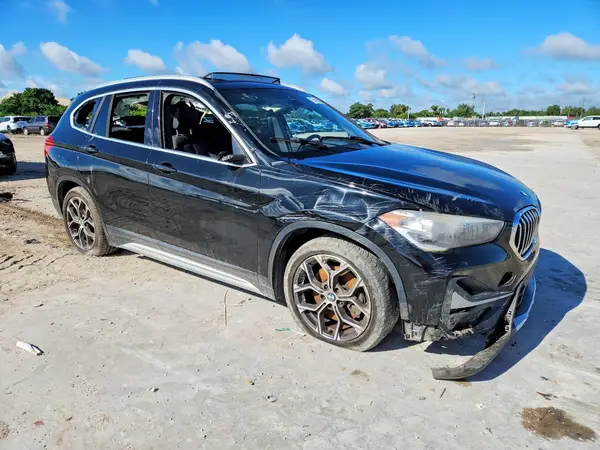 WBXJG9C03L5P78481 — 2020 BMW X1, фото 4 с аукциона Copart, Подтопление