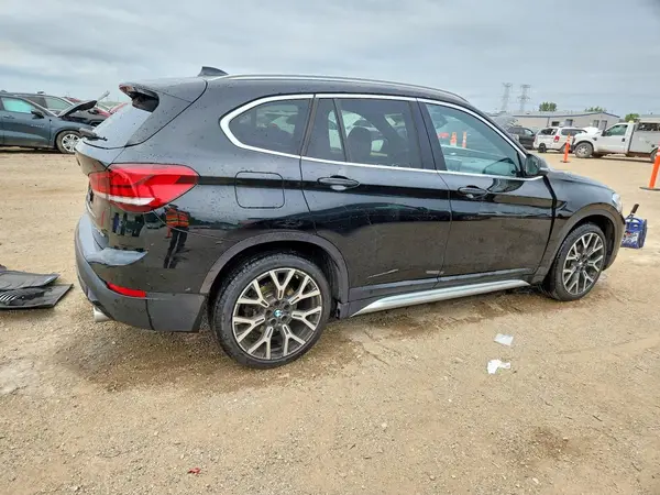 WBXJG9C02M5U33847 — 2021 BMW X1, фото 3 с аукциона Copart, Передняя часть