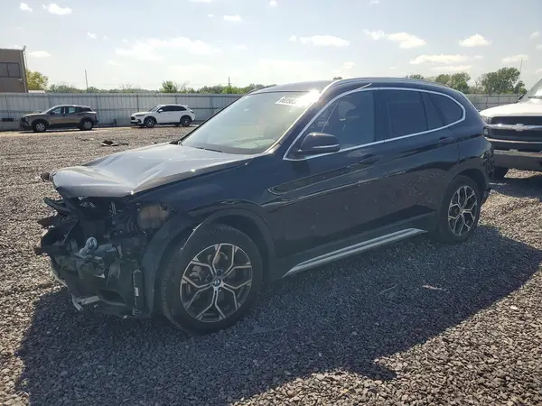 WBXJG9C03M5T55840 — 2021 BMW X1, Передняя часть (Front End), фото до ремонта