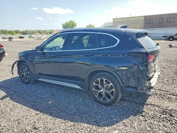 WBXJG9C03M5T55840 — 2021 BMW X1, фото 2 с аукциона Copart 13.10.2026, Передняя часть