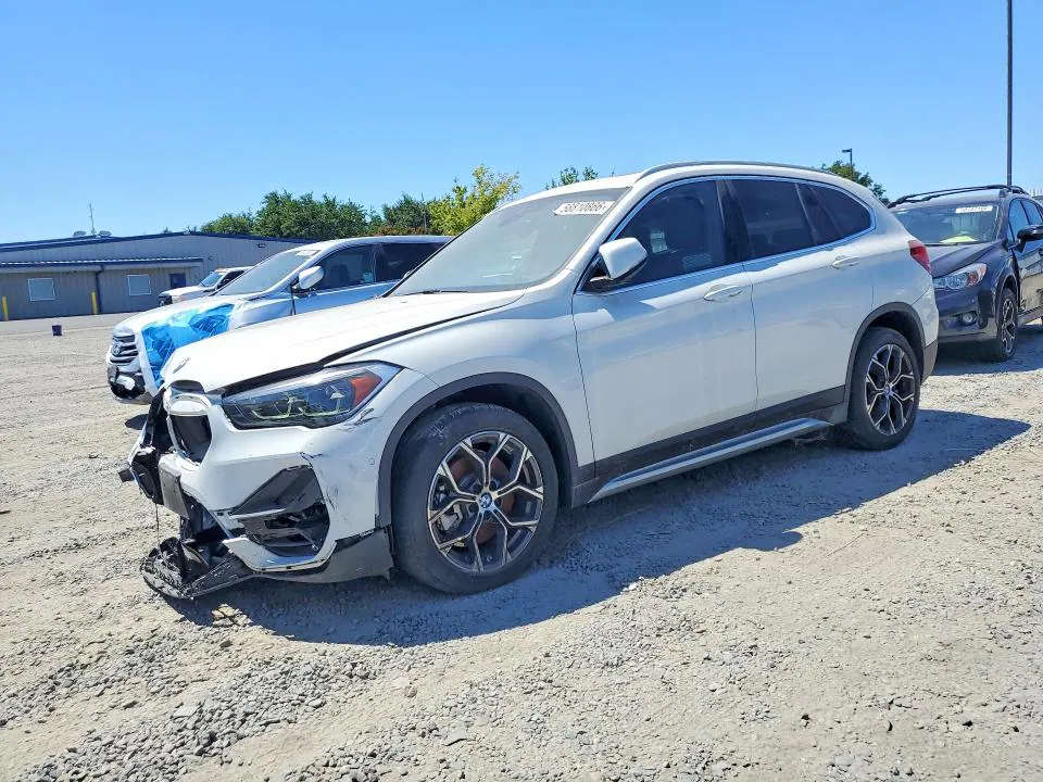 2022 BMW X1 VIN WBXJG7C08N5U49380 фото 1