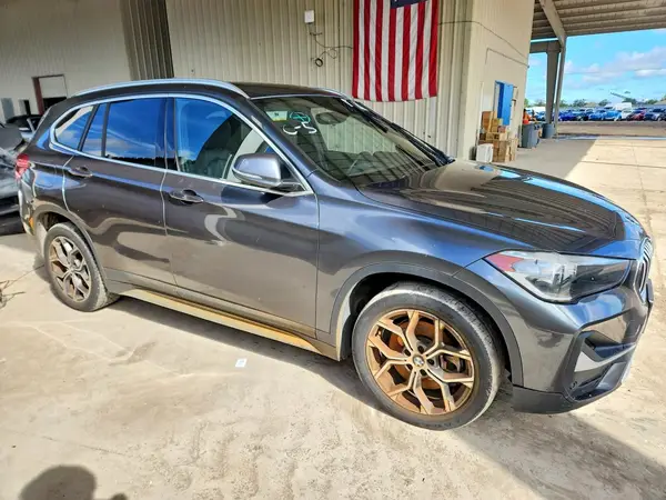 WBXJG7C04N5V08778 — 2022 BMW X1, фото 4 с аукциона Copart, Механические повреждения