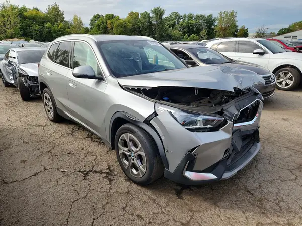 WBX73EF08P5W80417 — 2023 BMW X1, фото 4 с аукциона Copart, Передняя часть