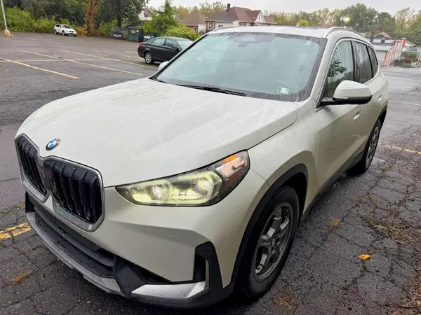 WBX73EF05P5W16853 — 2023 BMW X1, Мелкие вмятины и царапины (Minor Dent/Scratches), фото до ремонта