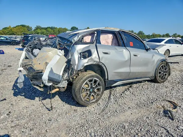 WBX73EF09R5Z40620 — 2024 BMW X1, фото 3 с аукциона Copart, Опрокидывание