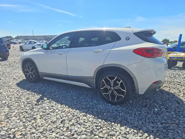 WBXYJ5C37JEF74768 — 2018 BMW X2, фото 2 с аукциона Copart, Подтопление