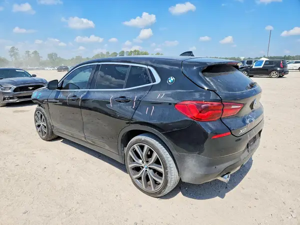 WBXYH9C03L5P37120 — 2020 BMW X2, фото 2 с аукциона Copart 06.10.2026, Передняя часть