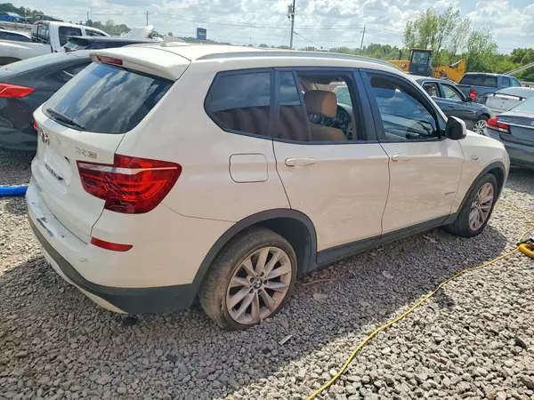 5UXWZ7C57G0T43350 — 2016 BMW X3, фото 3 с аукциона Copart, Механические повреждения