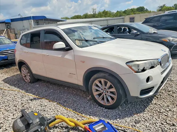 5UXWZ7C57G0T43350 — 2016 BMW X3, фото 4 с аукциона Copart, Механические повреждения