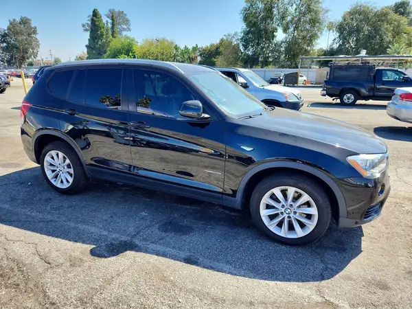 5UXWX9C54G0D75211 — 2016 BMW X3, фото 4 с аукциона Copart, Передняя часть