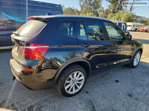 2016 BMW X3 xDrive28I VIN 5UXWX9C51G0D95058 фото 3