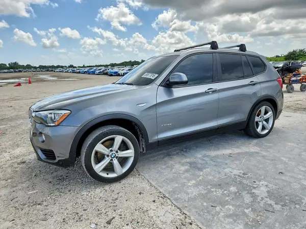 5UXWX9C36H0T19171 — 2017 BMW X3, Задняя часть (Rear End), фото до ремонта
