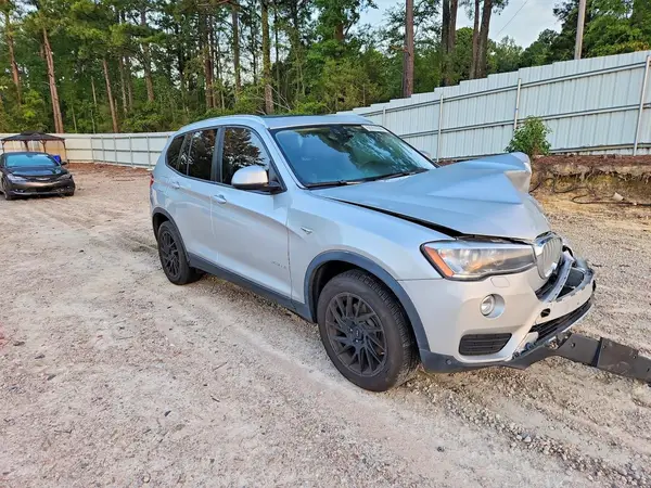 5UXWX7C39H0U43438 — 2017 BMW X3, фото 4 с аукциона Copart, Передняя часть