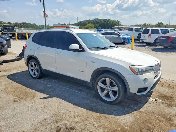 5UXWZ7C32H0V86998 — 2017 BMW X3, фото 4 с аукциона Copart 01.10.2026, Естественный износ
