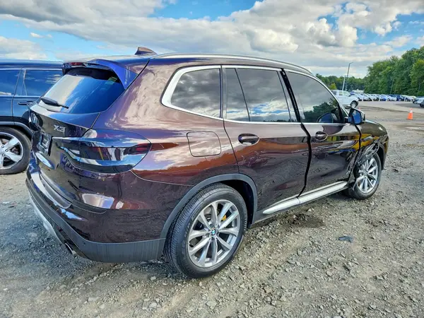 5UXTR9C50JLC84181 — 2018 BMW X3, фото 3 с аукциона Copart 01.10.2026, Боковая часть