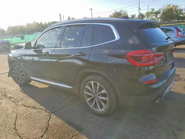 5UXTR9C51JLC75215 — 2018 BMW X3, фото 2 с аукциона Copart 06.10.2026, Передняя часть