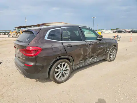 5UXTR7C55KLF27134 — 2019 BMW X3, фото 3 с аукциона Copart 30.09.2026, Боковая часть