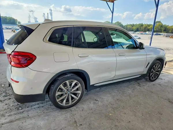 5UXTR7C57KLF29564 — 2019 BMW X3, фото 3 с аукциона Copart, Задняя часть