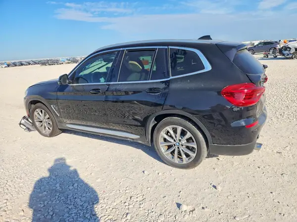 5UXTR7C50KLE93832 — 2019 BMW X3, фото 2 с аукциона Copart, Передняя часть