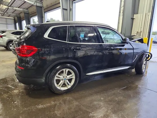 5UXTY5C03M9G42066 — 2021 BMW X3, фото 3 с аукциона Copart, Передняя часть