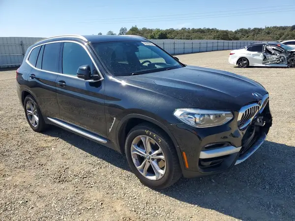 5UXTY3C07M9H37752 — 2021 BMW X3, фото 4 с аукциона Copart, Передняя часть