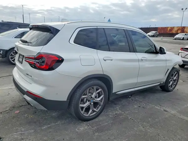 5UX43DP04N9J01792 — 2022 BMW X3, фото 3 с аукциона Copart, Передняя часть