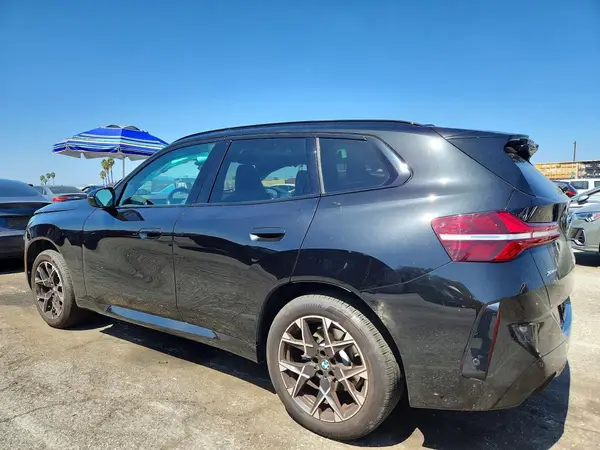5UX53GP03T9233302 — 2026 BMW X3, фото 2 с аукциона Copart, Мелкие вмятины и царапины