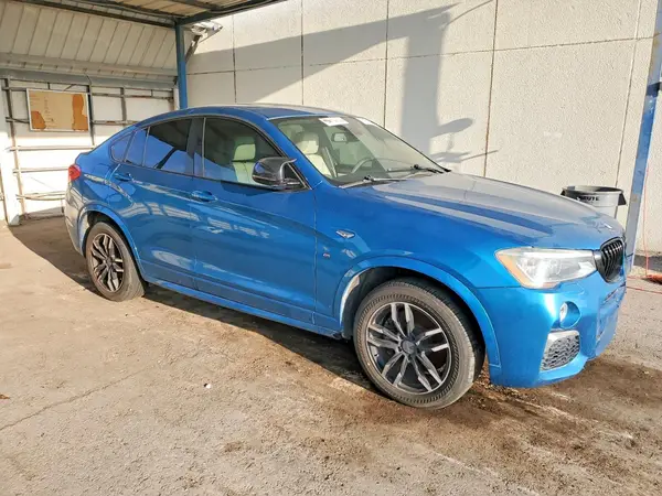 5UXXW7C54H0M91440 — 2017 BMW X4, фото 4 с аукциона Copart, Мелкие вмятины и царапины