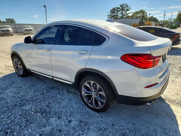 5UXXW3C57J0T81741 — 2018 BMW X4, фото 2 с аукциона Copart, Мелкие вмятины и царапины