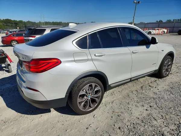 5UXXW3C57J0T81741 — 2018 BMW X4, фото 3 с аукциона Copart, Мелкие вмятины и царапины