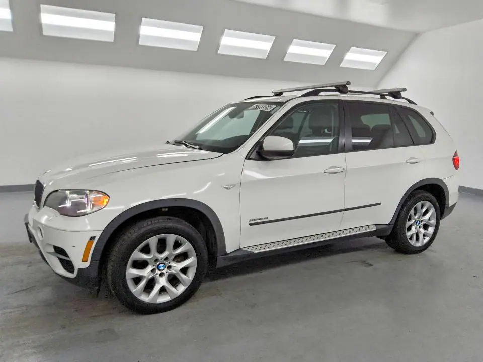 5UXZV4C5XCL766455 BMW X5 2012 — повреждение Мелкие вмятины и царапины, фото до ремонта