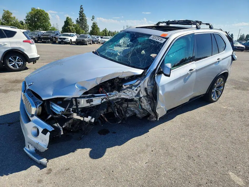 5UXKR0C58F0P11992 BMW X5 2015 — повреждение Опрокидывание, фото до ремонта