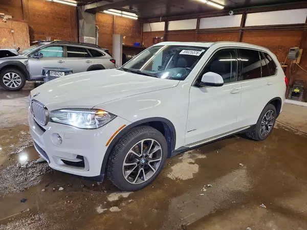 5UXKR0C57G0S89344 — 2016 BMW X5, Подтопление (Water/Flood), фото до ремонта