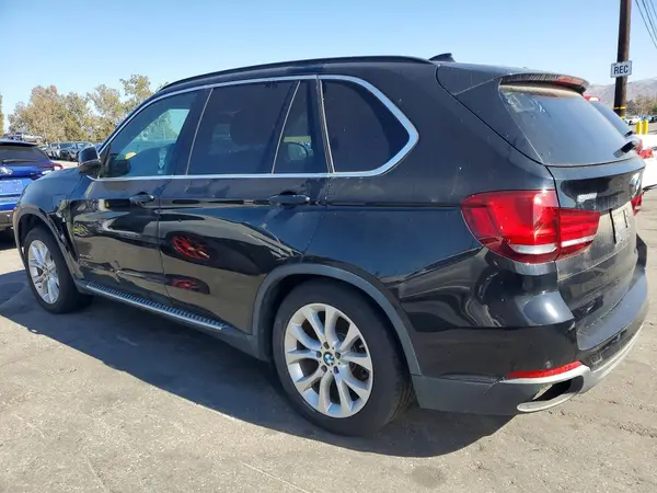 5UXKT0C50G0S77344 — 2016 BMW X5, фото 2 с аукциона Copart 15.10.2026, Мелкие вмятины и царапины
