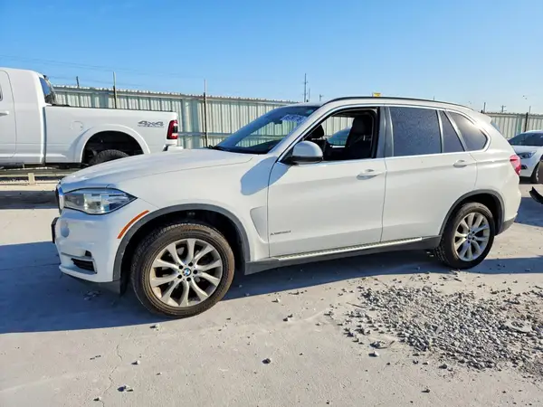 5UXKR0C50G0U09081 — 2016 BMW X5, Передняя часть (Front End), фото до ремонта