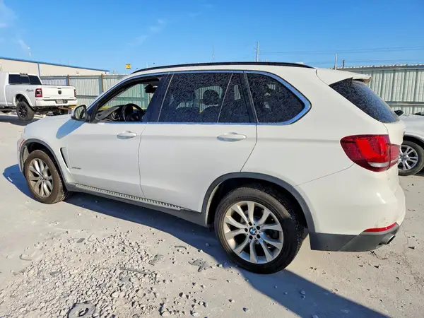 5UXKR0C50G0U09081 — 2016 BMW X5, фото 2 с аукциона Copart 29.09.2026, Передняя часть
