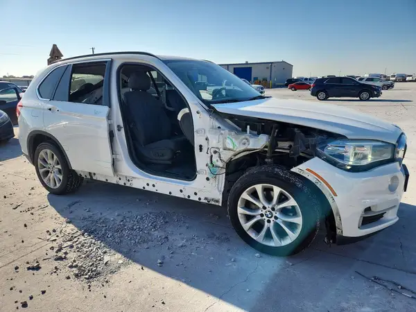 5UXKR0C50G0U09081 — 2016 BMW X5, фото 4 с аукциона Copart 29.09.2026, Передняя часть