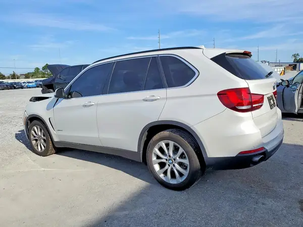 5UXKR0C5XG0U10674 — 2016 BMW X5, фото 2 с аукциона Copart 13.10.2026, Передняя часть