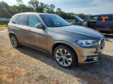 5UXKR0C5XH0V49639 — 2017 BMW X5, фото 4 с аукциона Copart 06.10.2026, Мелкие вмятины и царапины