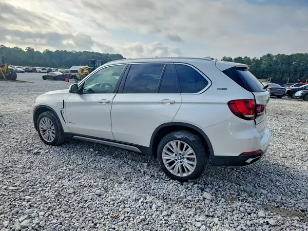 5UXKT0C31H0V95361 — 2017 BMW X5, фото 2 с аукциона Copart 13.10.2026, Мелкие вмятины и царапины