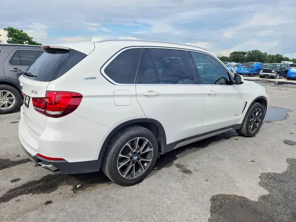 5UXKT0C30H0V97151 — 2017 BMW X5, фото 3 с аукциона Copart, Мелкие вмятины и царапины