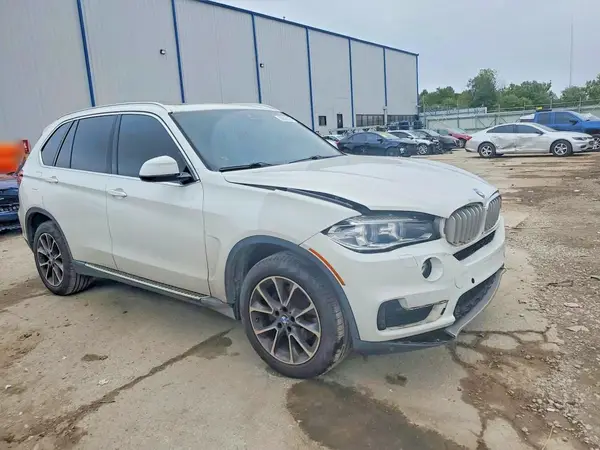 5UXKR0C30H0V77349 — 2017 BMW X5, фото 4 с аукциона Copart 14.10.2026, Передняя часть