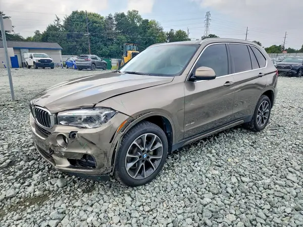 5UXKR0C35H0X79488 — 2017 BMW X5, Передняя часть (Front End), фото до ремонта
