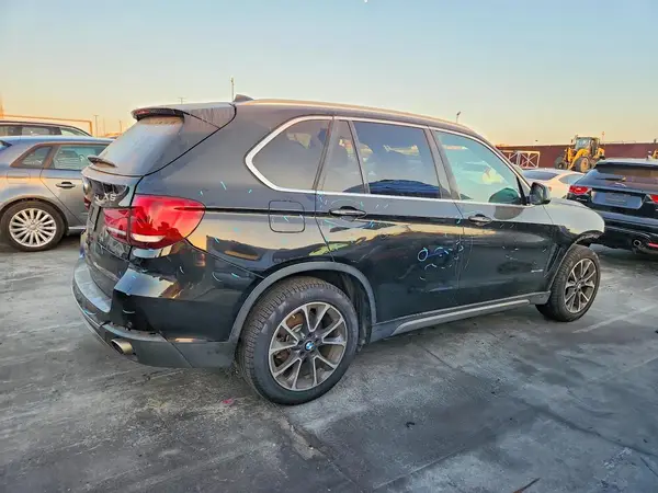 5UXKR2C37H0W43276 — 2017 BMW X5, фото 3 с аукциона Copart, Передняя часть