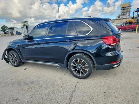 5UXKR0C57J0Y04060 — 2018 BMW X5, фото 2 с аукциона Copart 30.09.2026, Вандализм